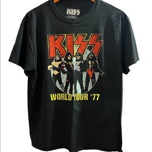 Kiss World Tour ‘77 Graphic Tee-Shirt Size L Band Concert Rock and Roll